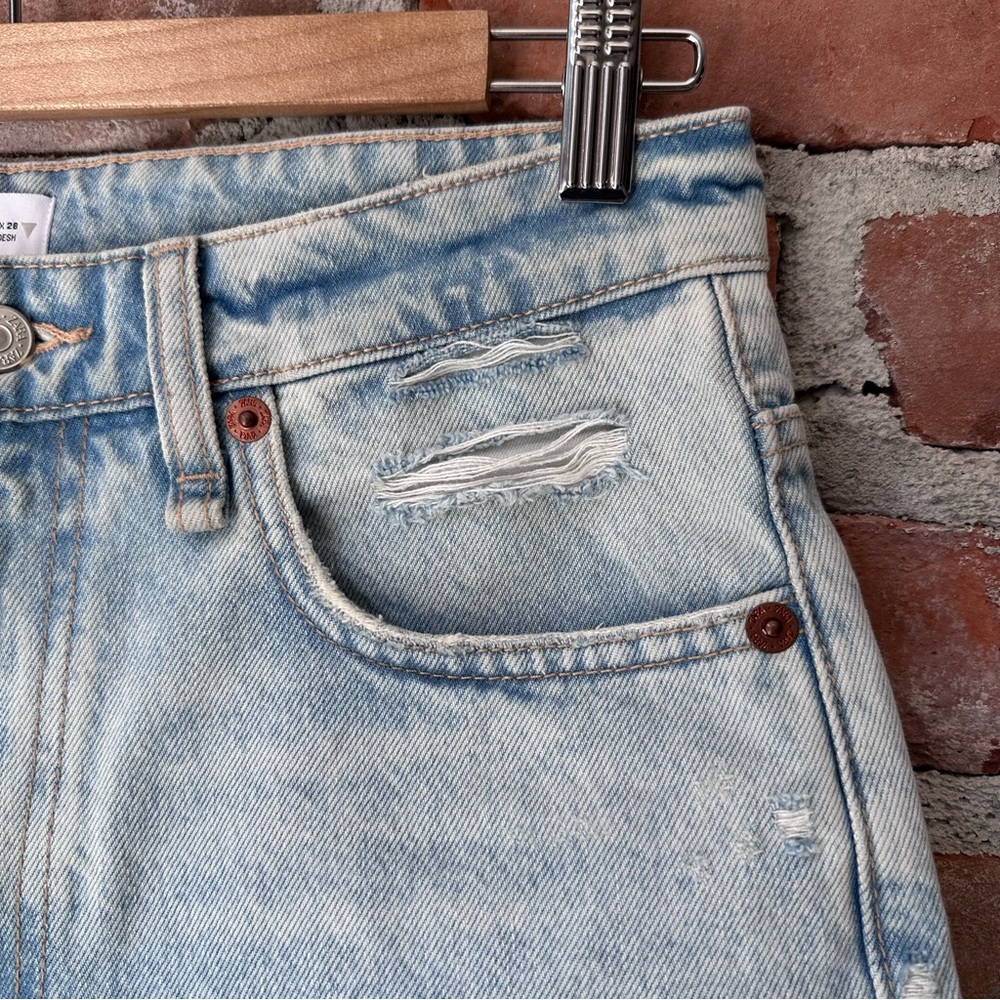 Zara | Mid Rise Denim Patch Short - Picture 10 of 10